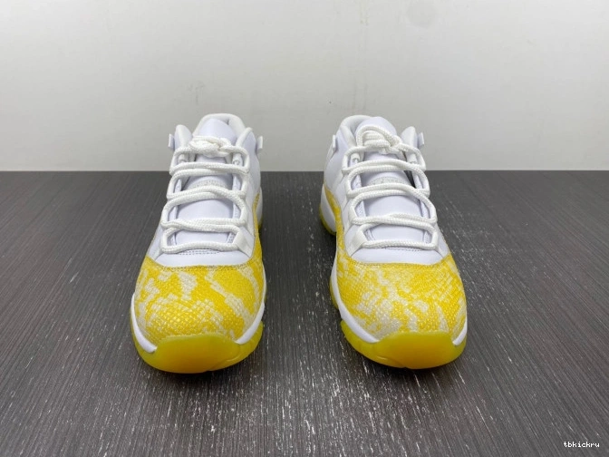 Reps TBK WMNS Yellow Low Snakeskin Air AH7860-107 Jordan 11 0719